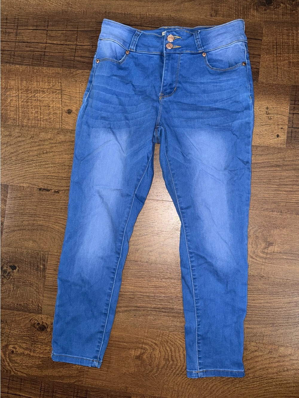 High-Rise Skinny Jeans in Medium Blue Wash